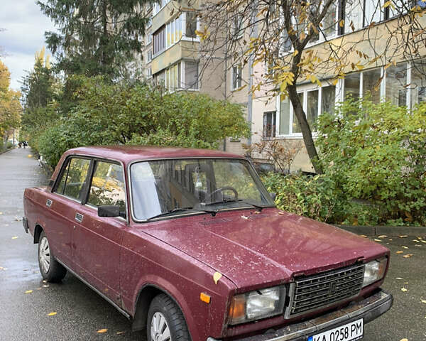 Красный ВАЗ 2107, объемом двигателя 1.45 л и пробегом 66 тыс. км за 1100 $, фото 1 на Automoto.ua