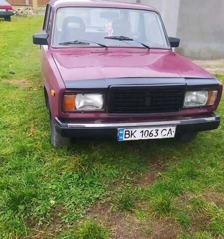 Червоний ВАЗ 2107, об'ємом двигуна 1.57 л та пробігом 150 тис. км за 800 $, фото 1 на Automoto.ua