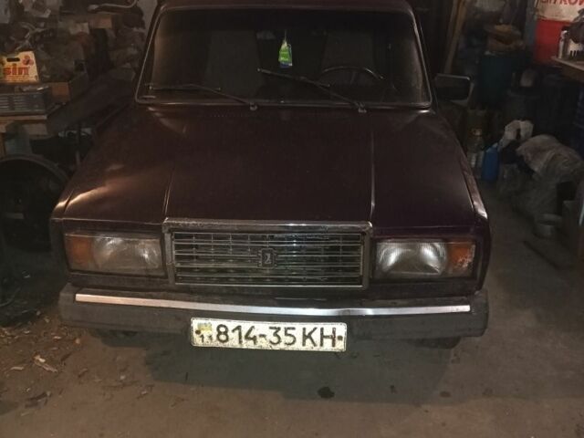 Красный ВАЗ 2107, объемом двигателя 0 л и пробегом 100 тыс. км за 600 $, фото 1 на Automoto.ua