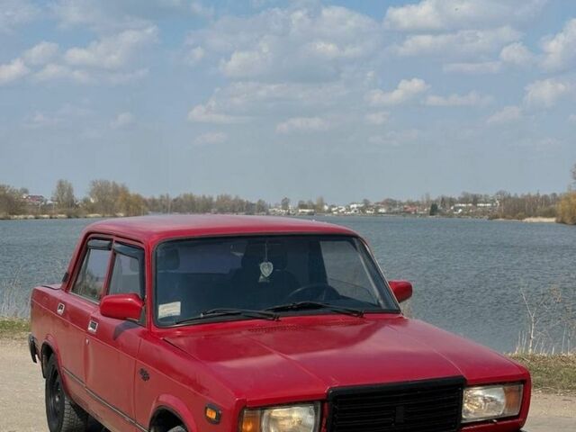 Червоний ВАЗ 2107, об'ємом двигуна 1.5 л та пробігом 400 тис. км за 800 $, фото 1 на Automoto.ua