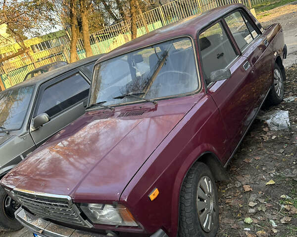 Красный ВАЗ 2107, объемом двигателя 1.5 л и пробегом 99 тыс. км за 1200 $, фото 1 на Automoto.ua
