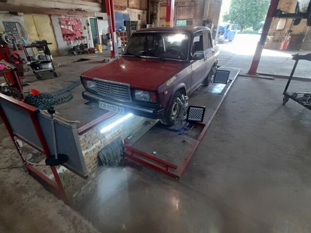 Красный ВАЗ 2107, объемом двигателя 0 л и пробегом 50 тыс. км за 577 $, фото 1 на Automoto.ua