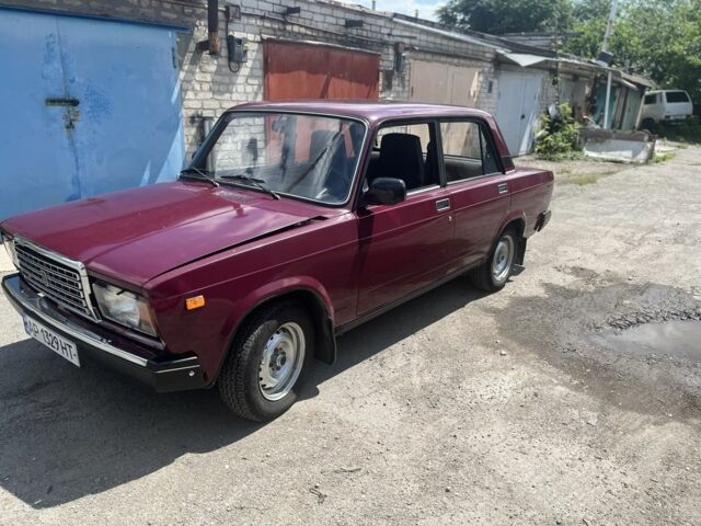 Красный ВАЗ 2107, объемом двигателя 1.6 л и пробегом 37 тыс. км за 1700 $, фото 1 на Automoto.ua