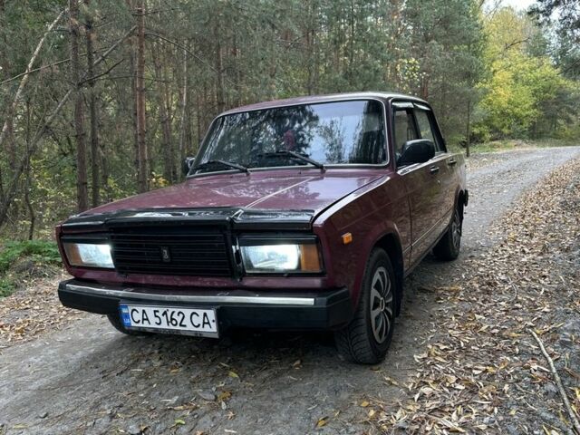 Красный ВАЗ 2107, объемом двигателя 1.6 л и пробегом 77 тыс. км за 750 $, фото 1 на Automoto.ua