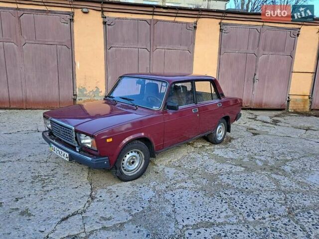 Красный ВАЗ 2107, объемом двигателя 1.6 л и пробегом 93 тыс. км за 2600 $, фото 1 на Automoto.ua
