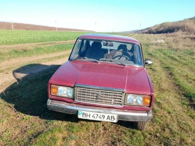 Червоний ВАЗ 2107, об'ємом двигуна 0 л та пробігом 200 тис. км за 1017 $, фото 1 на Automoto.ua