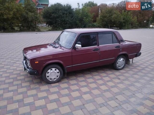 Красный ВАЗ 2107, объемом двигателя 1.6 л и пробегом 91 тыс. км за 1050 $, фото 1 на Automoto.ua