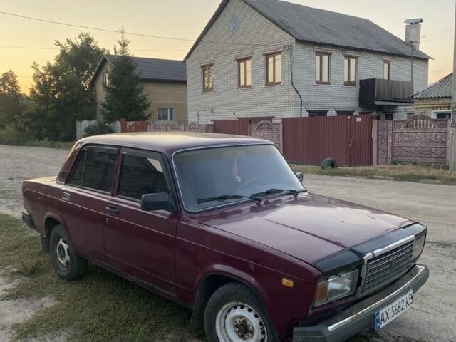 Червоний ВАЗ 2107, об'ємом двигуна 1.6 л та пробігом 190 тис. км за 352 $, фото 1 на Automoto.ua