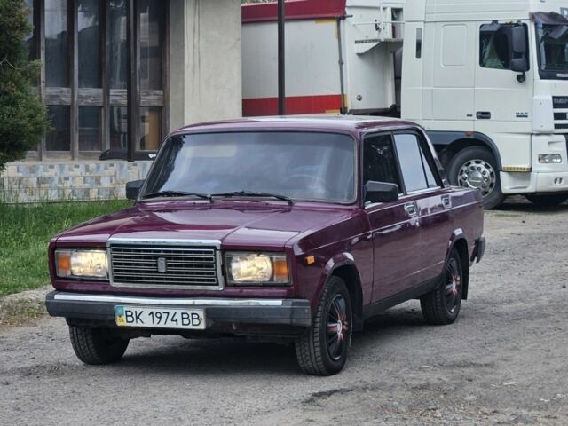 Червоний ВАЗ 2107, об'ємом двигуна 1.5 л та пробігом 153 тис. км за 750 $, фото 1 на Automoto.ua