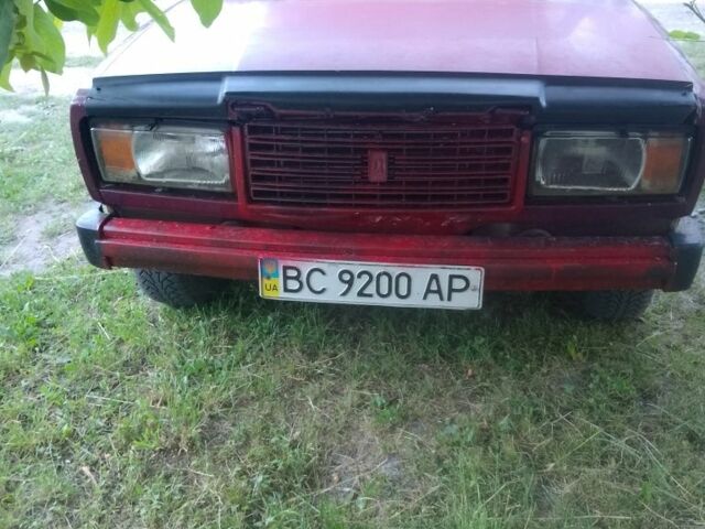 Красный ВАЗ 2107, объемом двигателя 1.6 л и пробегом 2 тыс. км за 950 $, фото 1 на Automoto.ua
