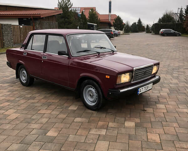 Червоний ВАЗ 2107, об'ємом двигуна 1.6 л та пробігом 72 тис. км за 2250 $, фото 1 на Automoto.ua