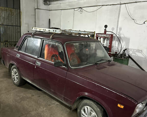 Красный ВАЗ 2107, объемом двигателя 0 л и пробегом 76 тыс. км за 1000 $, фото 1 на Automoto.ua