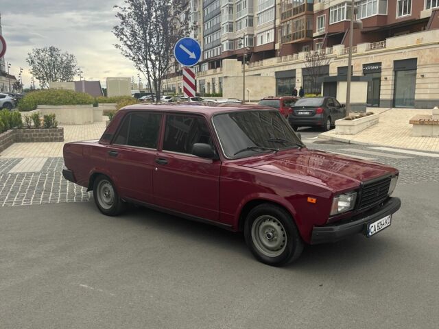 Красный ВАЗ 2107, объемом двигателя 1.6 л и пробегом 54 тыс. км за 1200 $, фото 1 на Automoto.ua