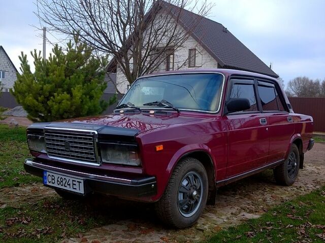 Красный ВАЗ 2107, объемом двигателя 1.5 л и пробегом 0 тыс. км за 2750 $, фото 1 на Automoto.ua