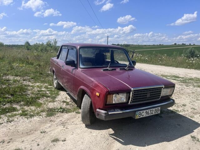 Красный ВАЗ 2107, объемом двигателя 1.6 л и пробегом 12 тыс. км за 550 $, фото 1 на Automoto.ua