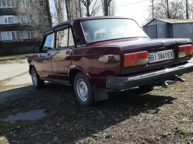 Червоний ВАЗ 2107, об'ємом двигуна 1.5 л та пробігом 100 тис. км за 700 $, фото 1 на Automoto.ua