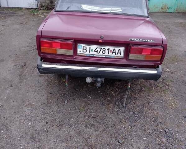 Красный ВАЗ 2107, объемом двигателя 0 л и пробегом 100 тыс. км за 828 $, фото 1 на Automoto.ua