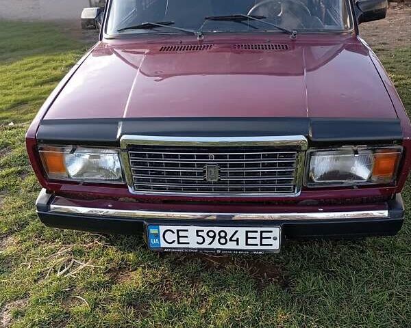 Красный ВАЗ 2107, объемом двигателя 1.5 л и пробегом 100 тыс. км за 1100 $, фото 1 на Automoto.ua