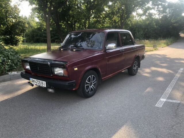Красный ВАЗ 2107, объемом двигателя 1.6 л и пробегом 75 тыс. км за 541 $, фото 1 на Automoto.ua