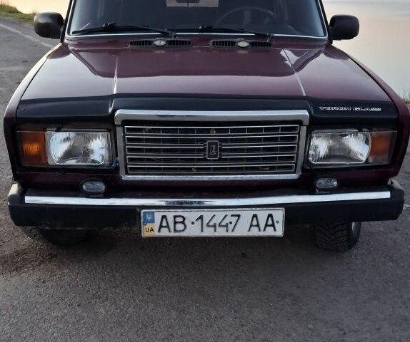 Красный ВАЗ 2107, объемом двигателя 0 л и пробегом 777 тыс. км за 1100 $, фото 1 на Automoto.ua