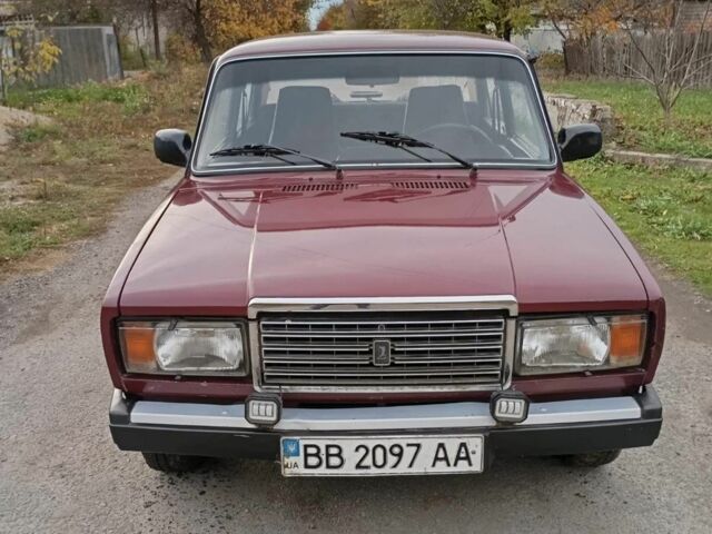 ВАЗ 2107 2004 в Павлограде на Automoto.ua Красный ВАЗ 2107, объемом двигателя 1.5 л и пробегом 67 тыс. км за 1069 $, фото 1 на Automoto.ua