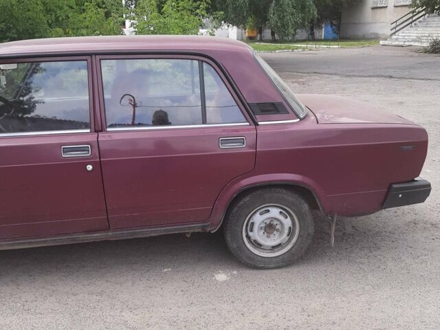 Червоний ВАЗ 2107, об'ємом двигуна 1.5 л та пробігом 150 тис. км за 1300 $, фото 1 на Automoto.ua