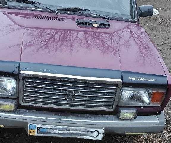Красный ВАЗ 2107, объемом двигателя 1.6 л и пробегом 69 тыс. км за 558 $, фото 1 на Automoto.ua