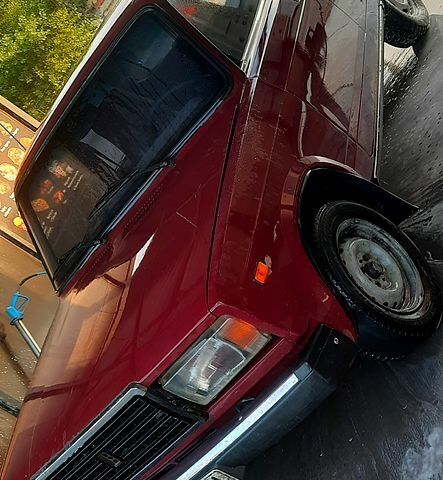 Красный ВАЗ 2107, объемом двигателя 1.6 л и пробегом 0 тыс. км за 550 $, фото 1 на Automoto.ua
