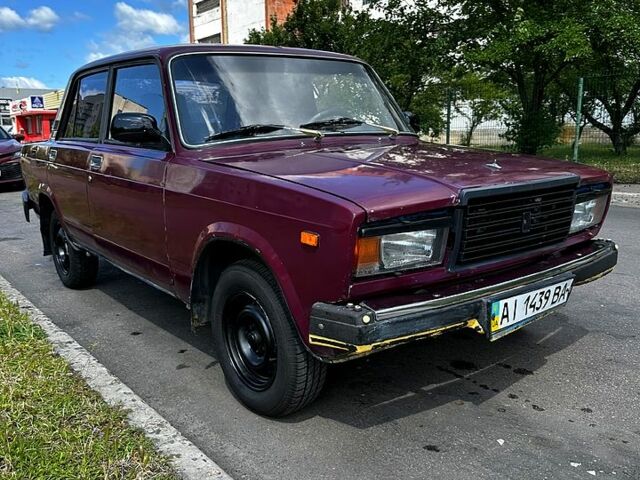 Красный ВАЗ 2107, объемом двигателя 1.5 л и пробегом 100 тыс. км за 600 $, фото 1 на Automoto.ua