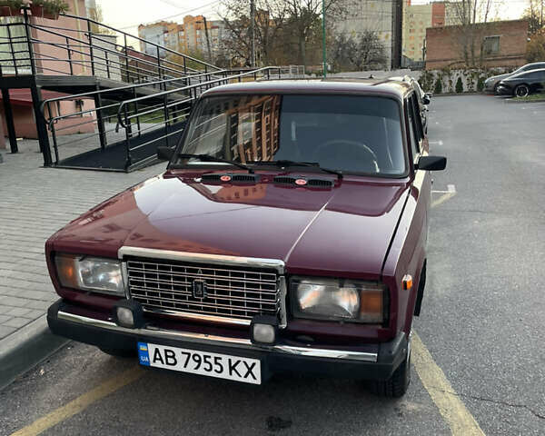 Красный ВАЗ 2107, объемом двигателя 1.45 л и пробегом 94 тыс. км за 1550 $, фото 1 на Automoto.ua