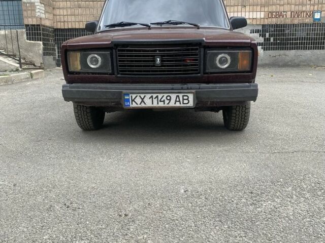 Красный ВАЗ 2107, объемом двигателя 1.5 л и пробегом 333 тыс. км за 850 $, фото 1 на Automoto.ua