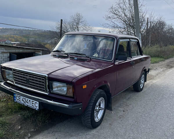 ВАЗ 2107 2004 у Хотине на Automoto.ua Червоний ВАЗ 2107, об'ємом двигуна 1.5 л та пробігом 30 тис. км за 1300 $, фото 1 на Automoto.ua