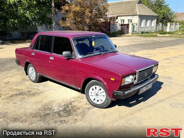 Красный ВАЗ 2107, объемом двигателя 1.5 л и пробегом 78 тыс. км за 1450 $, фото 1 на Automoto.ua