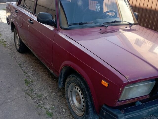 Красный ВАЗ 2107, объемом двигателя 0 л и пробегом 79 тыс. км за 850 $, фото 1 на Automoto.ua