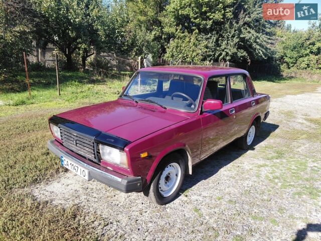 Красный ВАЗ 2107, объемом двигателя 1.5 л и пробегом 30 тыс. км за 1900 $, фото 1 на Automoto.ua