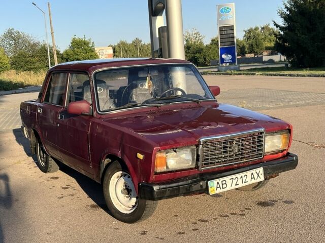 Красный ВАЗ 2107, объемом двигателя 1.5 л и пробегом 40 тыс. км за 437 $, фото 1 на Automoto.ua