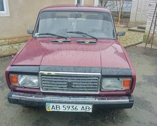 Красный ВАЗ 2107, объемом двигателя 1.45 л и пробегом 63 тыс. км за 1200 $, фото 1 на Automoto.ua
