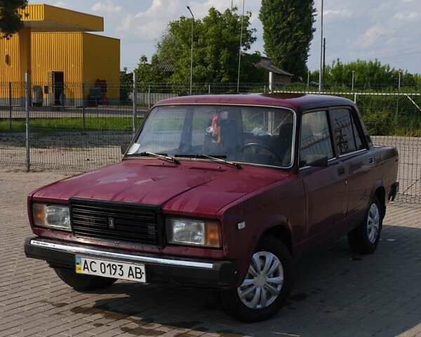 Красный ВАЗ 2107, объемом двигателя 1.5 л и пробегом 54 тыс. км за 800 $, фото 1 на Automoto.ua