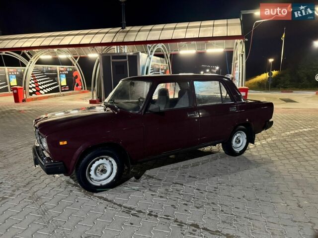 Червоний ВАЗ 2107, об'ємом двигуна 1.5 л та пробігом 76 тис. км за 1250 $, фото 1 на Automoto.ua