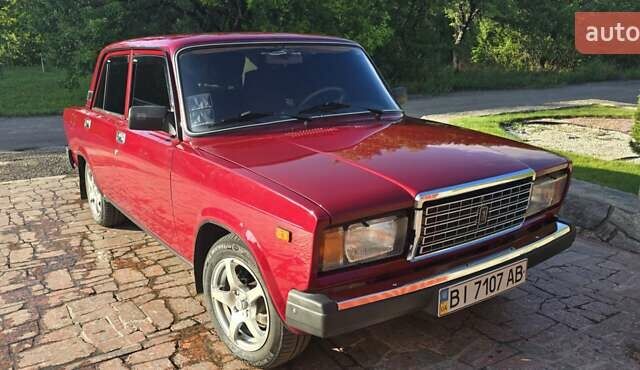 Красный ВАЗ 2107, объемом двигателя 1.45 л и пробегом 140 тыс. км за 2750 $, фото 1 на Automoto.ua