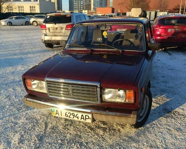 Червоний ВАЗ 2107, об'ємом двигуна 1.5 л та пробігом 135 тис. км за 2300 $, фото 1 на Automoto.ua