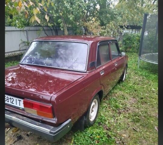 ВАЗ 2107 2005 у Чернівцях на Automoto.ua Червоний ВАЗ 2107, об'ємом двигуна 1.5 л та пробігом 7 тис. км за 850 $, фото 1 на Automoto.ua