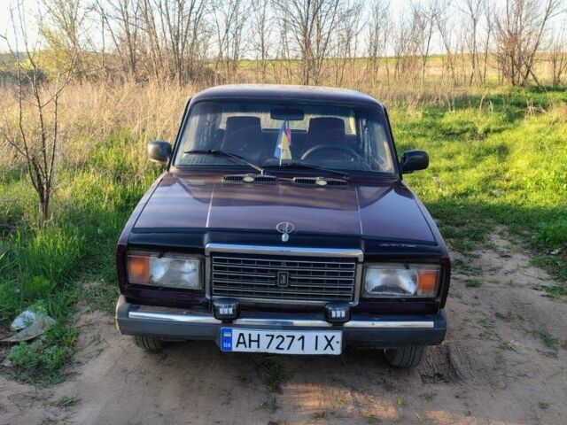 Красный ВАЗ 2107, объемом двигателя 1.5 л и пробегом 8 тыс. км за 523 $, фото 1 на Automoto.ua