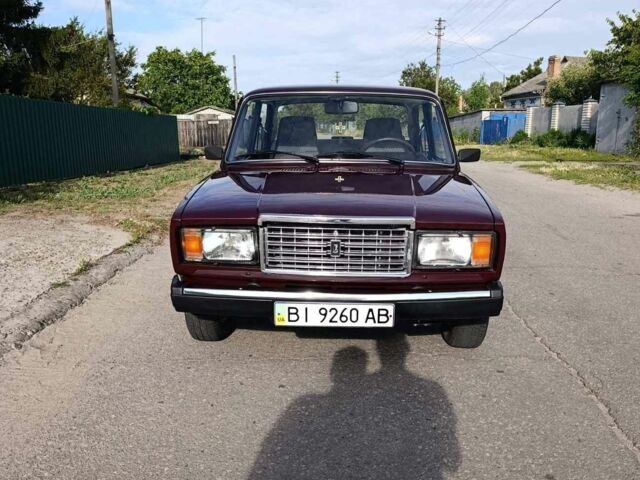 Красный ВАЗ 2107, объемом двигателя 1.5 л и пробегом 125 тыс. км за 2350 $, фото 1 на Automoto.ua