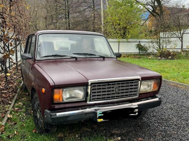 Красный ВАЗ 2107, объемом двигателя 1.6 л и пробегом 3 тыс. км за 1300 $, фото 1 на Automoto.ua