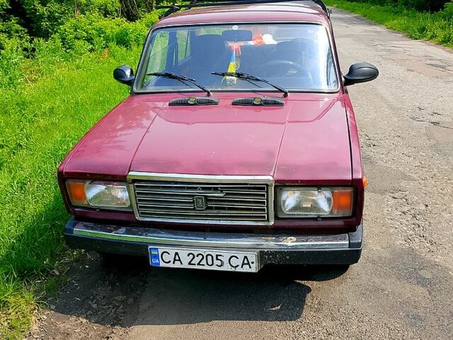 Красный ВАЗ 2107, объемом двигателя 1.5 л и пробегом 0 тыс. км за 800 $, фото 1 на Automoto.ua