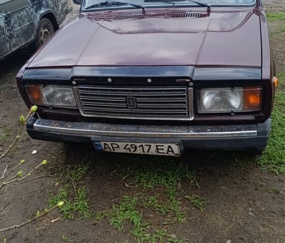 Красный ВАЗ 2107, объемом двигателя 1.5 л и пробегом 50 тыс. км за 2200 $, фото 1 на Automoto.ua