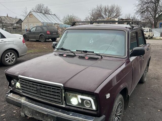 Червоний ВАЗ 2107, об'ємом двигуна 1.5 л та пробігом 127 тис. км за 667 $, фото 1 на Automoto.ua