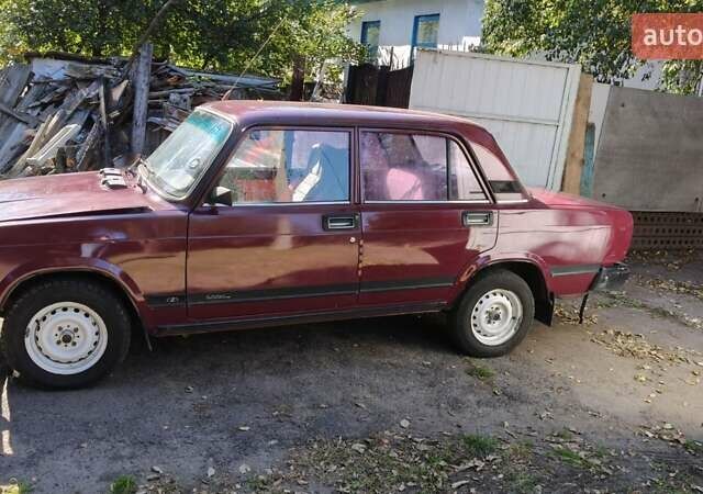 Красный ВАЗ 2107, объемом двигателя 1.45 л и пробегом 93 тыс. км за 1700 $, фото 1 на Automoto.ua