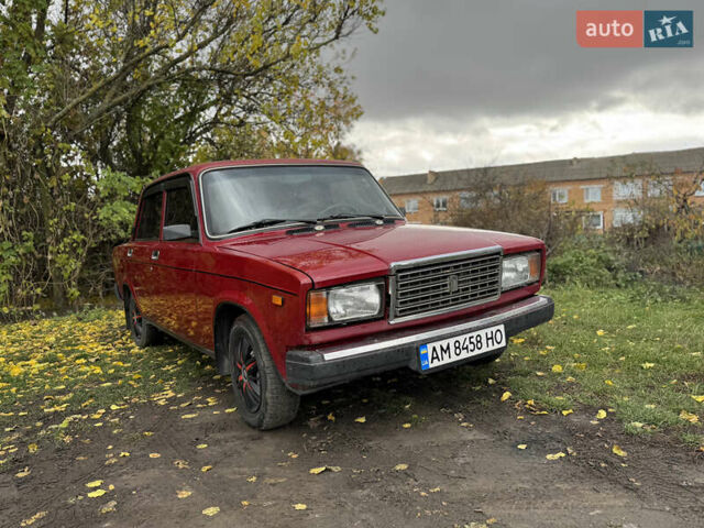 ВАЗ 2107 2006 у Попольне на Automoto.ua Червоний ВАЗ 2107, об'ємом двигуна 1.45 л та пробігом 109 тис. км за 1250 $, фото 1 на Automoto.ua